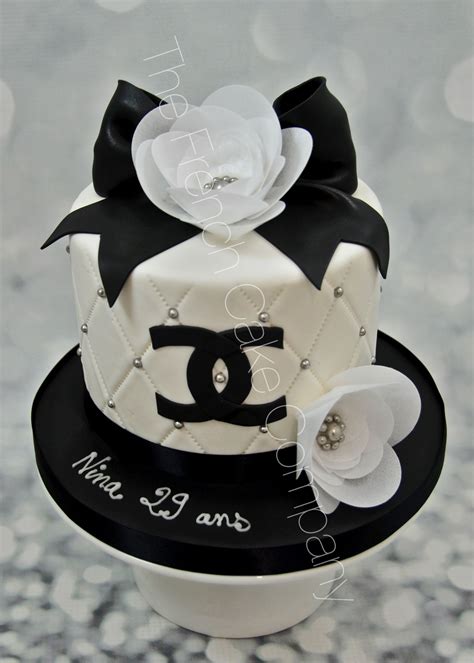 deco anniversaire chanel|180 idées de Anniversaire chanel .